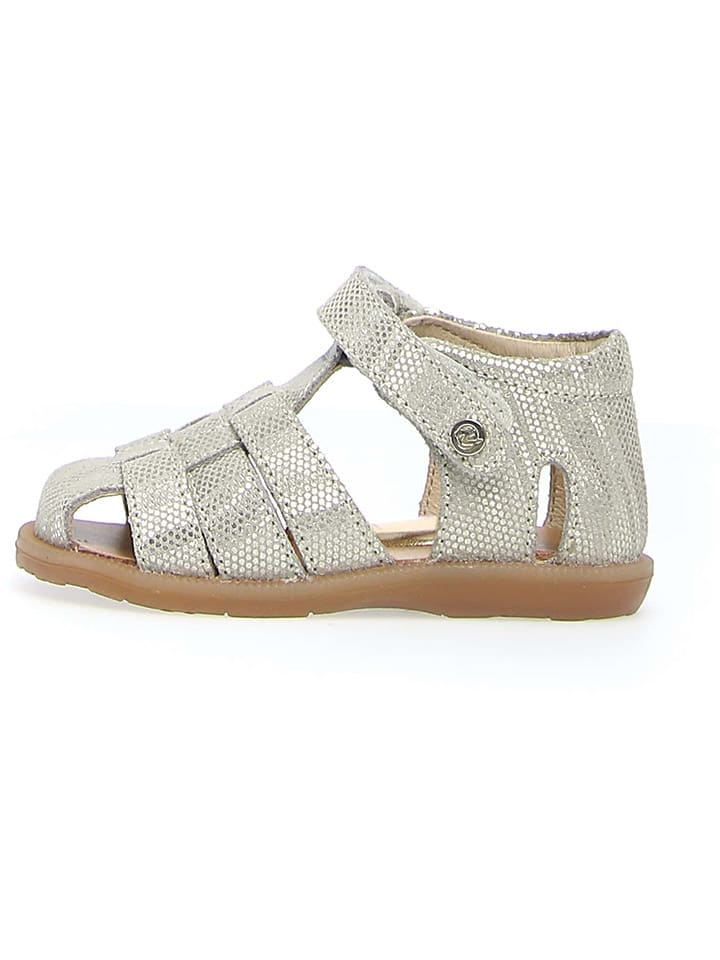 Naturino Кожаные полусандалии "Zaffiro" серебристого цвета
Naturino Кожаные полусандалии "Zaffiro" серебристого цвета