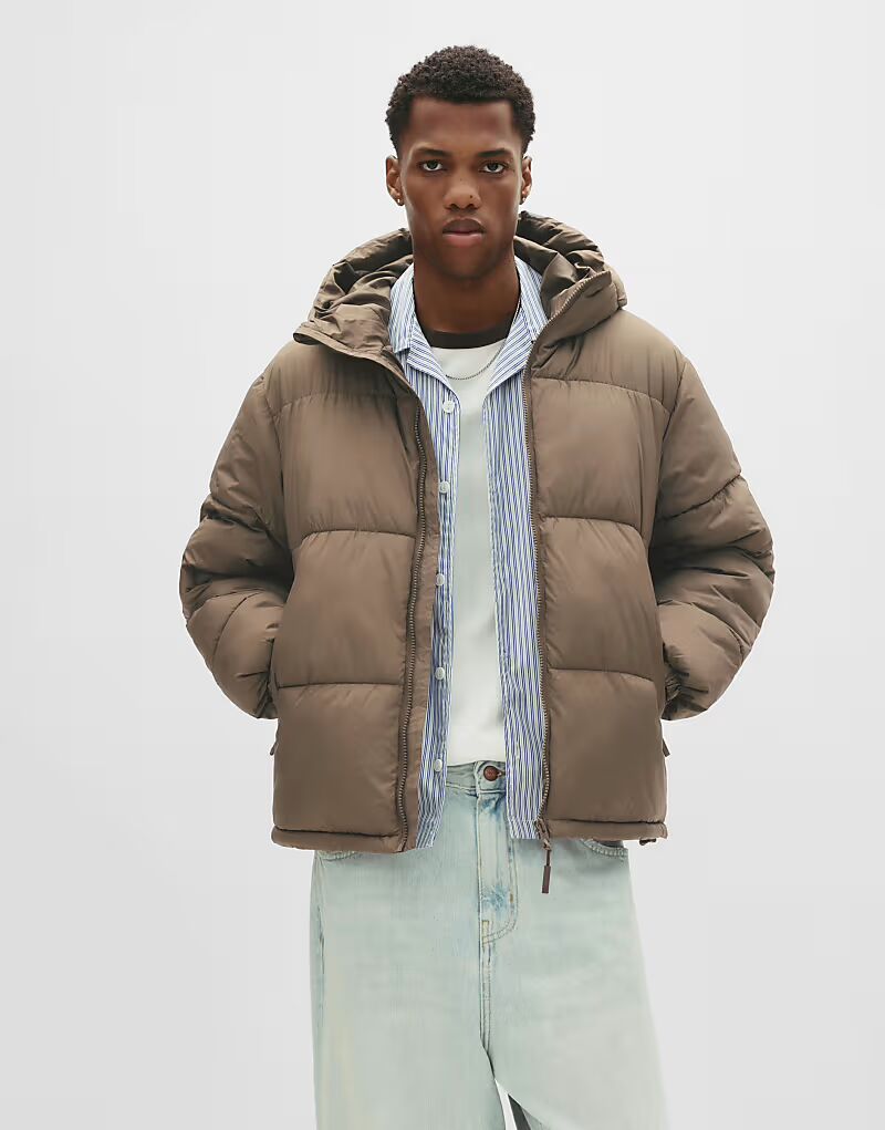 Пуховик с капюшоном шоколадного цвета Pull&Bear
Пуховик с капюшоном шоколадного цвета Pull&Bear