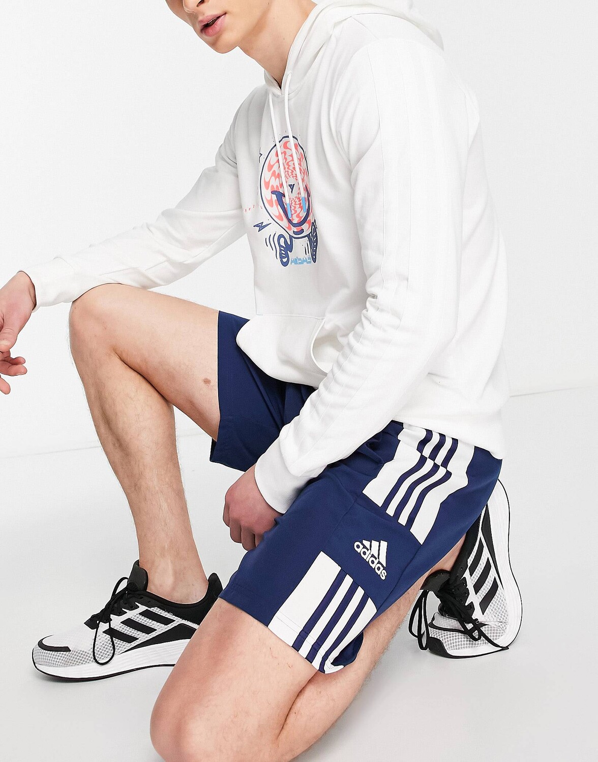 Темно-синие шорты adidas Football Squadra team
Темно-синие шорты adidas Football Squadra team