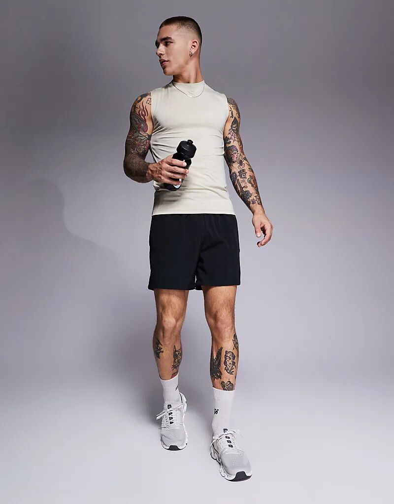 Быстросохнущие тренировочные шорты Icon шириной 5 дюймов с карманами на молнии черного цвета ASOS 4505
Быстросохнущие тренировочные шорты Icon шириной 5 дюймов с карманами на молнии черного цвета ASOS 4505