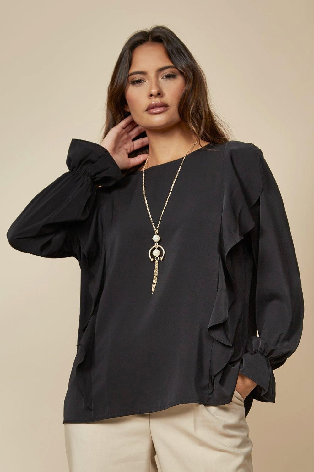 Блузка оверсайз с оборками спереди и детальными манжетами HOXTON GAL, черный
Блузка оверсайз с оборками спереди и детальными манжетами HOXTON GAL, черный