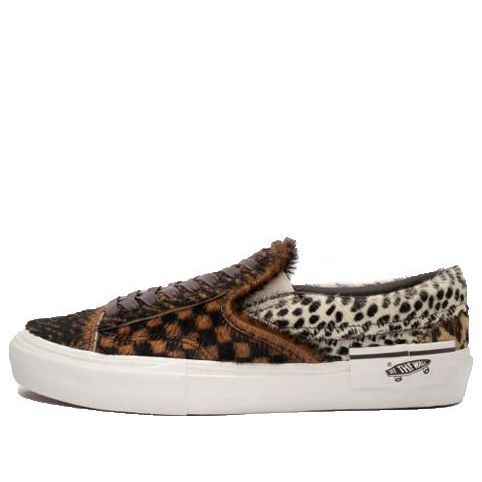 Кроссовки slip-on cap lx 'multi pony hair' vn0a3tksvso Vans, коричневый
Кроссовки slip-on cap lx 'multi pony hair' vn0a3tksvso Vans, коричневый