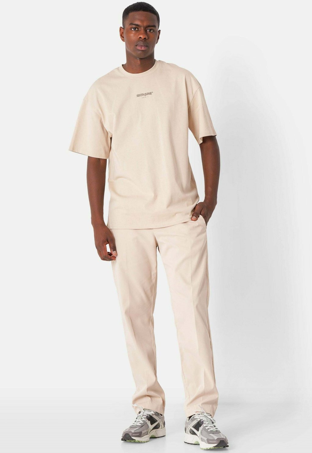 Футболка с принтом PRINTED Sixth June, бежевый
Футболка с принтом PRINTED Sixth June, бежевый