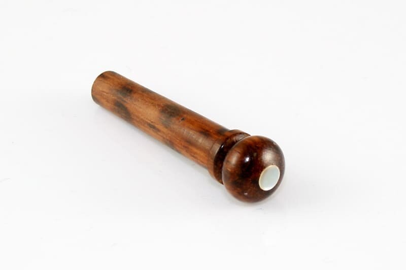 Набор из 6 прорезных штифтов для гитарного бриджа и концевого штифта - SNAKEWOOD WITH MOP DOTS Allparts BP-2852-080
Набор из 6 прорезных штифтов для гитарного бриджа и концевого штифта - SNAKEWOOD WITH MOP DOTS Allparts BP-2852-080