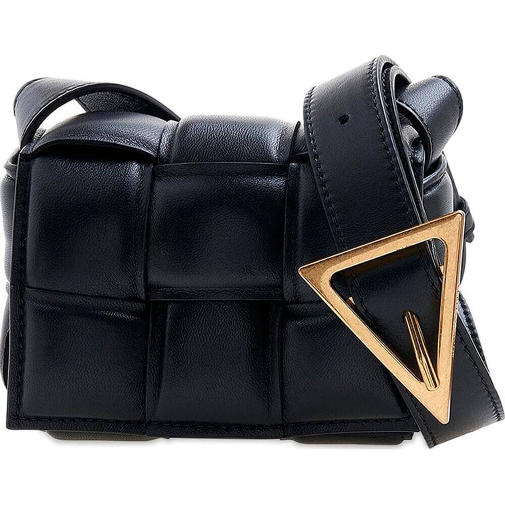 Сумка Bottega Veneta Padded Candy Cassette, черный/золотой
Сумка Bottega Veneta Padded Candy Cassette, черный/золотой