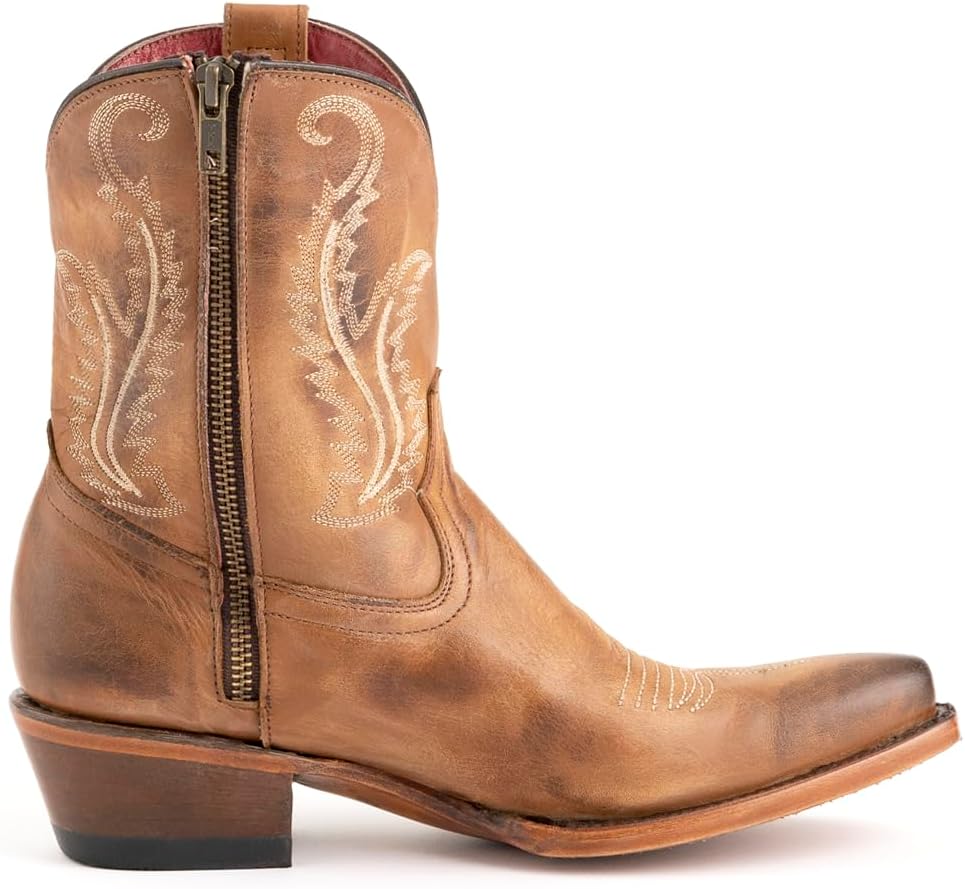 Мужские западные сапоги Ferrini из французской телячьей кожи с заостренным носком Ferrini Italia, черный
Мужские западные сапоги Ferrini из французской телячьей кожи с заостренным носком Ferrini Italia, черный