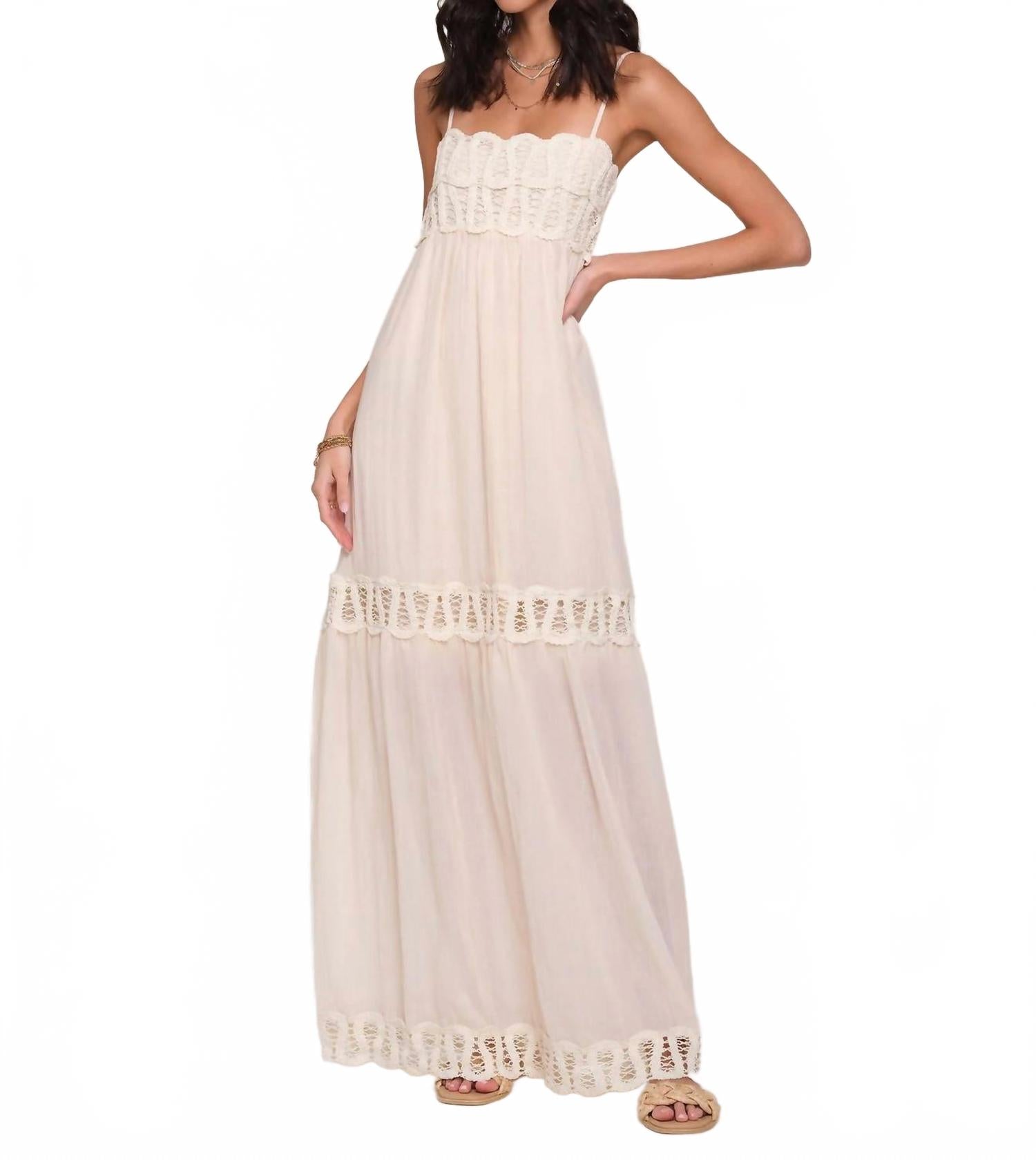 Heartloom Платье макси Clove цвета экрю
Heartloom Платье макси Clove цвета экрю