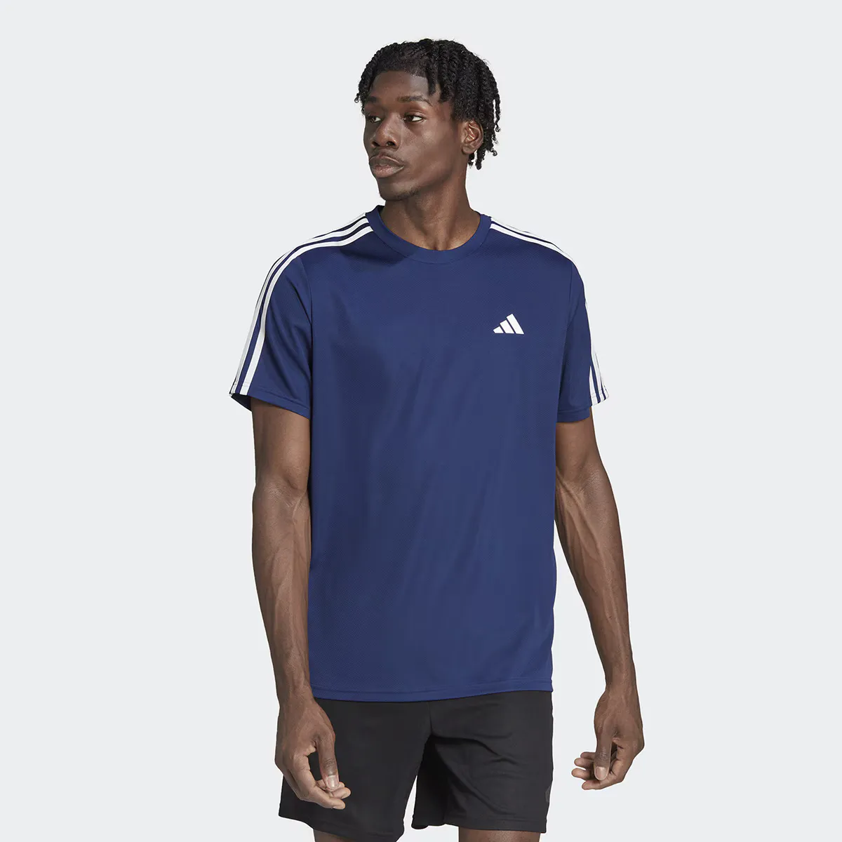 Мужская футболка Adidas Train Essentials Training 3 полоски, синий
Мужская футболка Adidas Train Essentials Training 3 полоски, синий