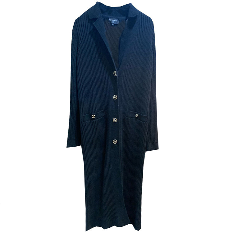 Платье с длинными рукавами женское темно-синее Chanel
Платье с длинными рукавами женское темно-синее Chanel