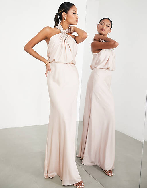 Атласное платье макси со сборками и воротником-бретелькой ASOS EDITION
Атласное платье макси со сборками и воротником-бретелькой ASOS EDITION