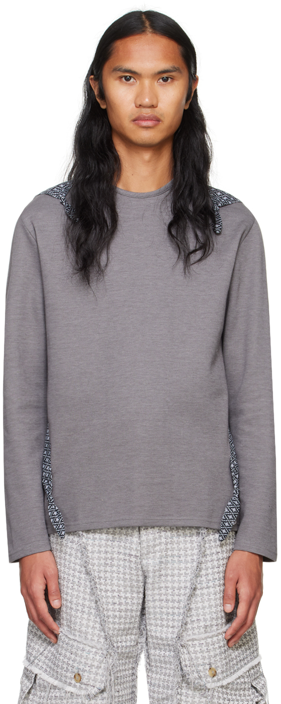 Футболка с серым узлом и рюкзаком STRONGTHE
Футболка с серым узлом и рюкзаком STRONGTHE