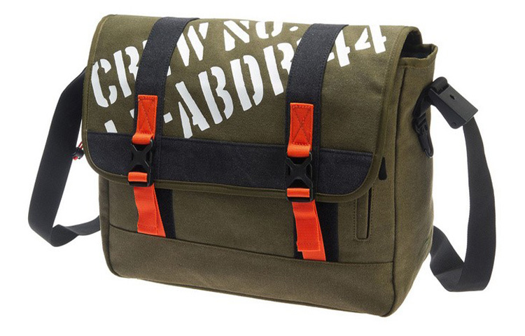 Сумка через плечо LiNing Wave Fabric армейского зеленого цвета
Сумка через плечо LiNing Wave Fabric армейского зеленого цвета