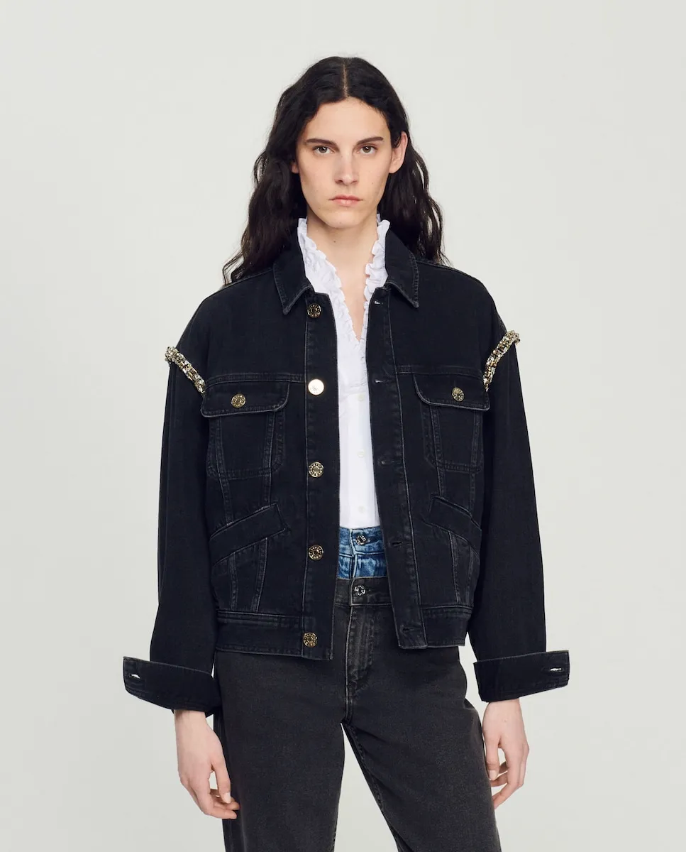 Женская джинсовая куртка оверсайз со стразами Sandro, черный
Женская джинсовая куртка оверсайз со стразами Sandro, черный