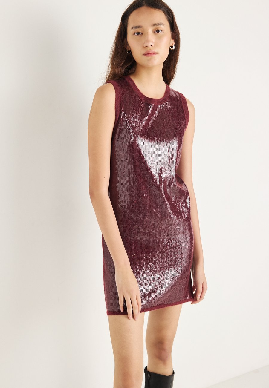 Платье Pepe Jeans ELAINE DRESS, Lotus Red/Bordeaux
Платье Pepe Jeans ELAINE DRESS, Lotus Red/Bordeaux