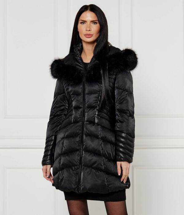 Куртка женская Guess Jeans с капюшоном с меховой отделкой, черный
Куртка женская Guess Jeans с капюшоном с меховой отделкой, черный
