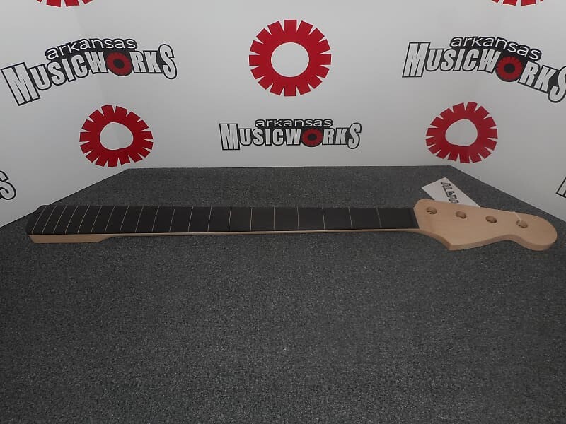 Allparts Fender Licensed Precision Bass Neck, Безладовый, Линии, Без отделки, #PEO-FL
Allparts Fender Licensed Precision Bass Neck, Безладовый, Линии, Без отделки, #PEO-FL