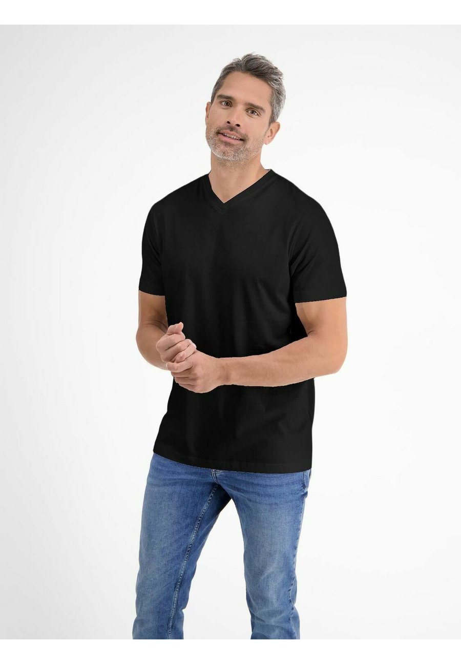 Футболка LERROS V-AUSSCHNITT 4ER PACK, Schwarz/Black, Черный, Футболка LERROS V-AUSSCHNITT 4ER PACK, Schwarz/Black
Футболка LERROS V-AUSSCHNITT 4ER PACK, Schwarz/Black, Черный, Футболка LERROS V-AUSSCHNITT 4ER PACK, Schwarz/Black