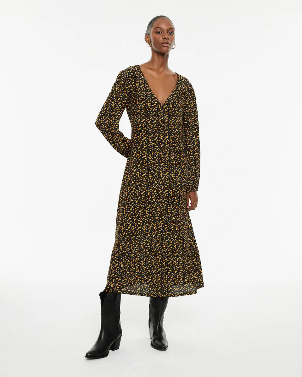 Платье с цветочным принтом и рюшами в области декольте System Action, чёрный
Платье с цветочным принтом и рюшами в области декольте System Action, чёрный