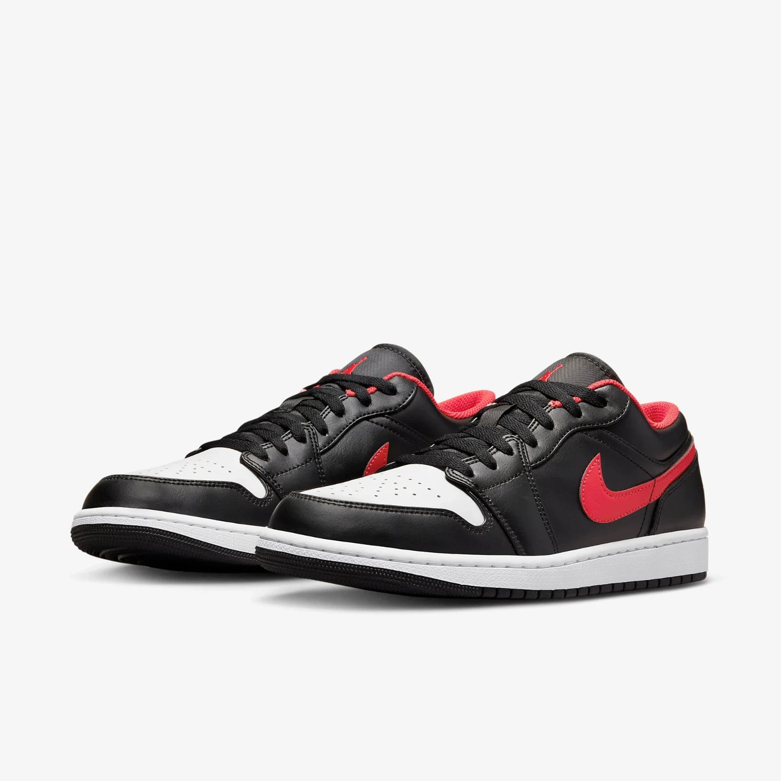 Мужские кроссовки Nike Air Jordan 1 Low 553558-063, черные кожаные, повседневная обувь
Мужские кроссовки Nike Air Jordan 1 Low 553558-063, черные кожаные, повседневная обувь