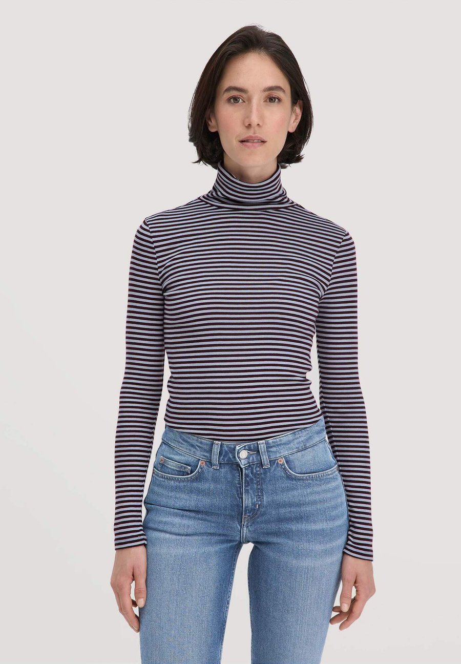 Топ Hessnatur Long sleeved top, Himmelblau/Blue
Топ Hessnatur Long sleeved top, Himmelblau/Blue