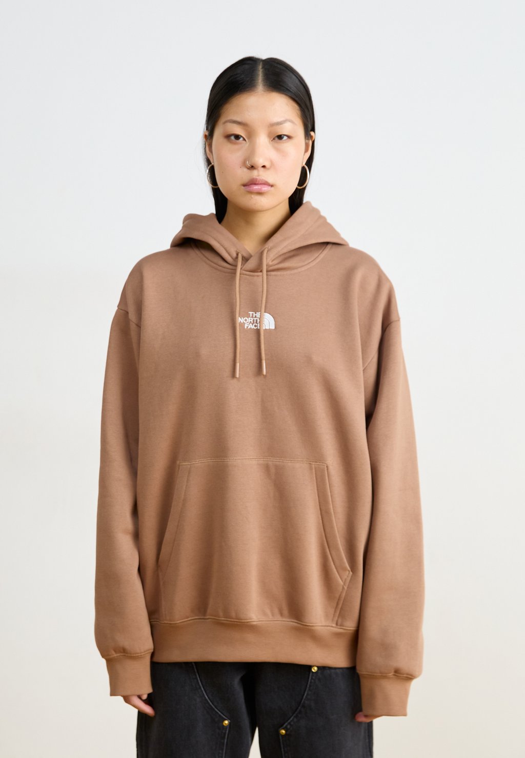 Толстовка с капюшоном ESSENTIAL OVERSIZE HOODIE The North Face, светло-коричневый
Толстовка с капюшоном ESSENTIAL OVERSIZE HOODIE The North Face, светло-коричневый