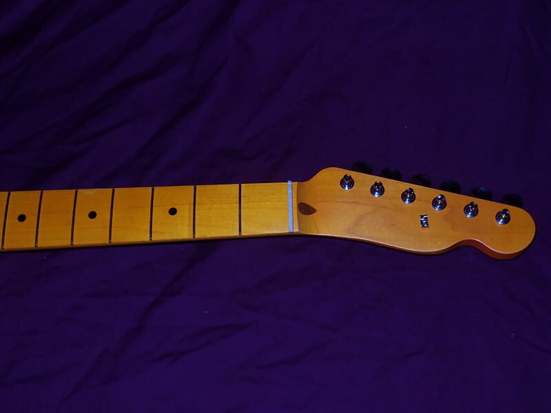 THIN 21 лад 9.5 C Closet Classic C образный Telecaster винтаж Allparts Fender Licensed кленовый гриф Telecaster Neck
THIN 21 лад 9.5 C Closet Classic C образный Telecaster винтаж Allparts Fender Licensed кленовый гриф Telecaster Neck