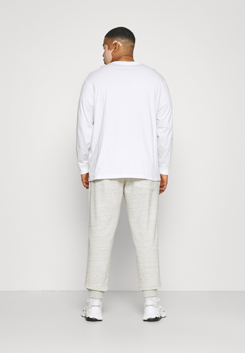 Спортивные брюки Blend, серый
Спортивные брюки Blend, серый