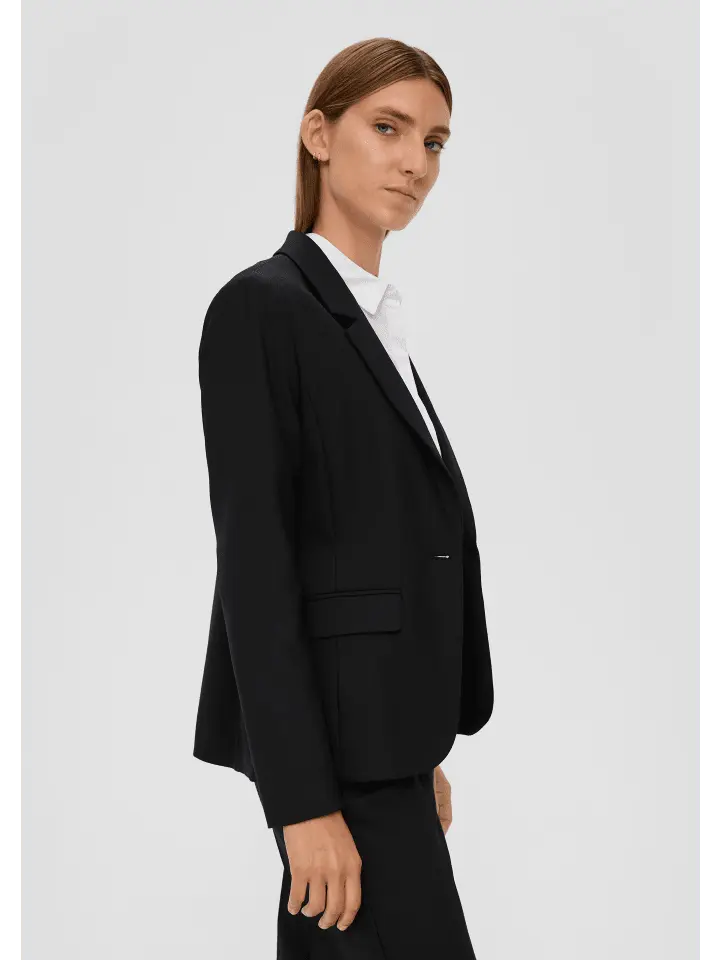 Блейзер s.Oliver, черный
Блейзер s.Oliver, черный