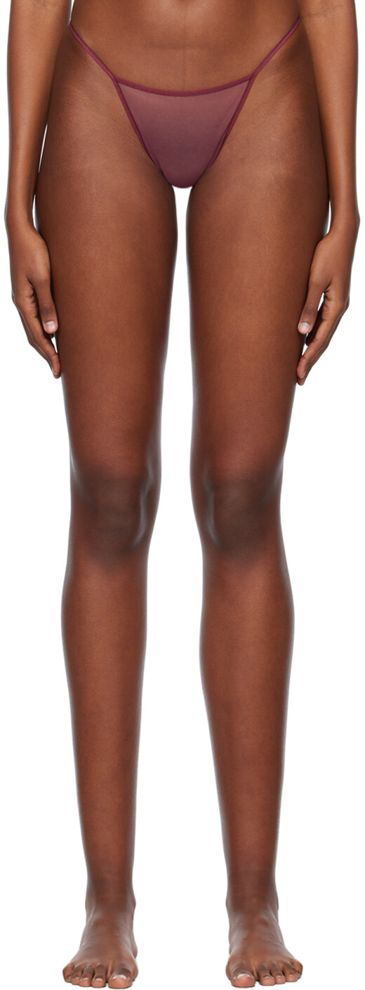 Бордовые прозрачные трусы Nensi Dojaka
Бордовые прозрачные трусы Nensi Dojaka