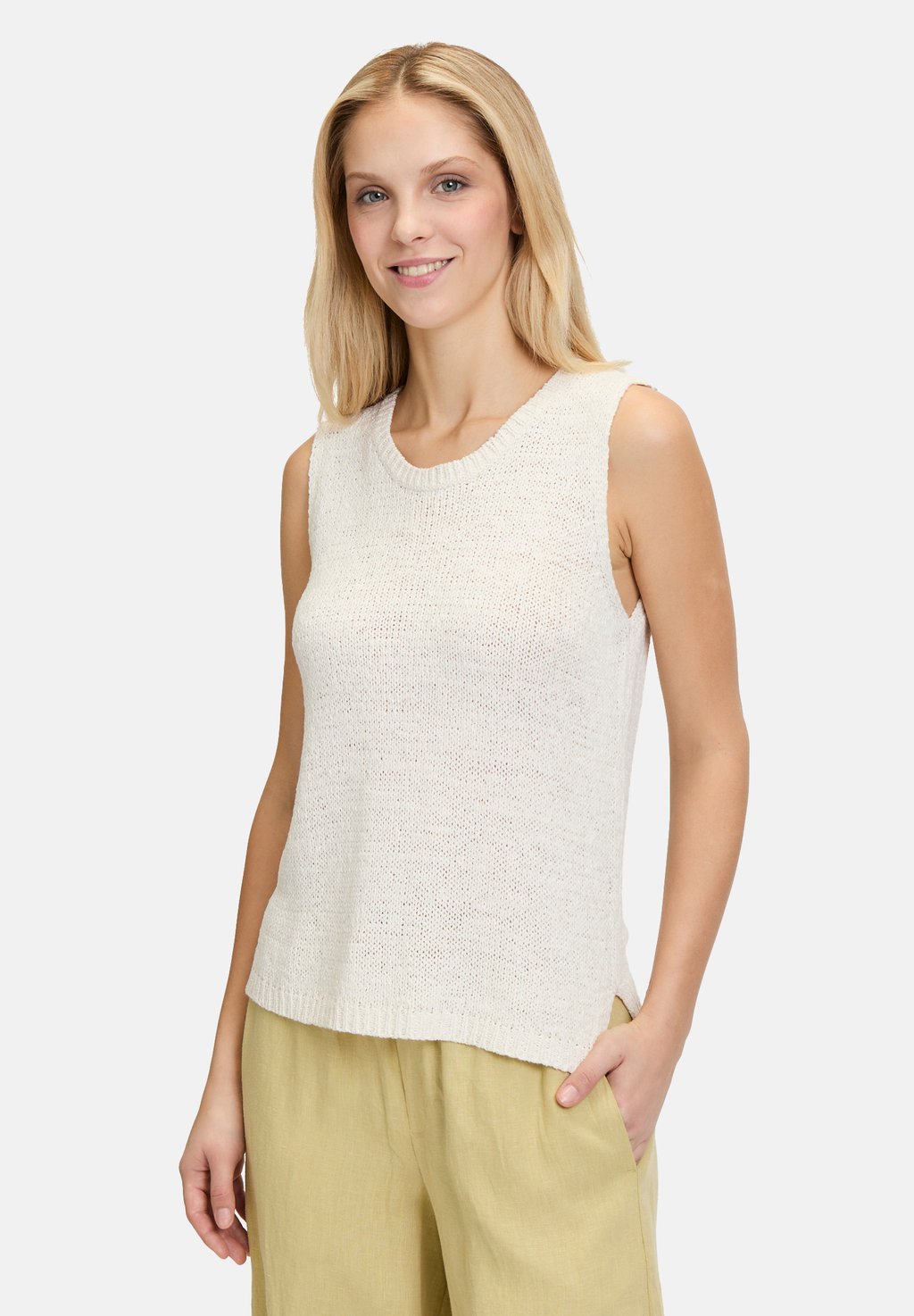 Свитер MIT RUNDHALSAUSSCHNITT Cartoon, белый 
Свитер MIT RUNDHALSAUSSCHNITT Cartoon, белый