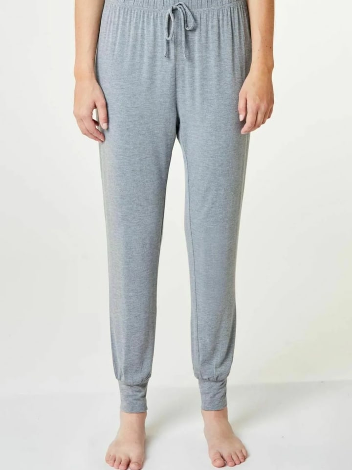 Пижамные брюки CCDK Johanne в цвете 4015 Серый меланж CCDK Copenhagen
Пижамные брюки CCDK Johanne в цвете 4015 Серый меланж CCDK Copenhagen