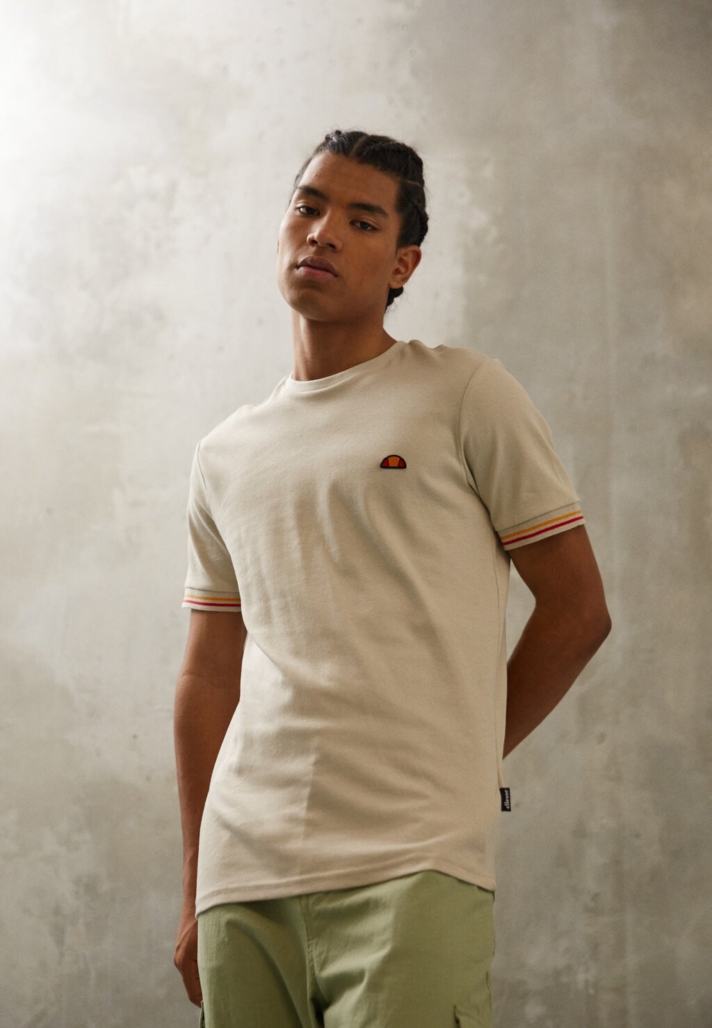 Футболка базовая KINGS Ellesse, цвет beige
Футболка базовая KINGS Ellesse, цвет beige