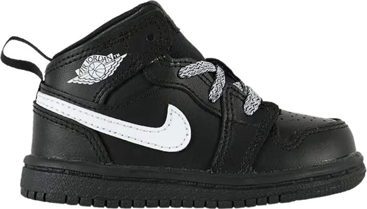 Кроссовки Air Jordan 1 Mid BT Speckle, черный
Кроссовки Air Jordan 1 Mid BT Speckle, черный