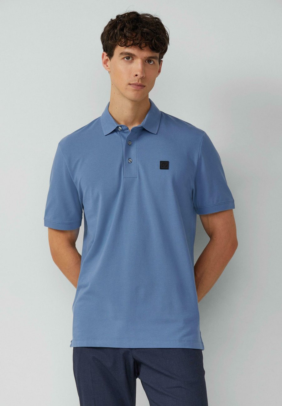 Поло s.Oliver BLACK LABEL MIT LABEL-PATCH, Himmelblau/Light Blue, Черный, Поло s.Oliver BLACK LABEL MIT LABEL-PATCH, Himmelblau/Light Blue
Поло s.Oliver BLACK LABEL MIT LABEL-PATCH, Himmelblau/Light Blue, Черный, Поло s.Oliver BLACK LABEL MIT LABEL-PATCH, Himmelblau/Light Blue