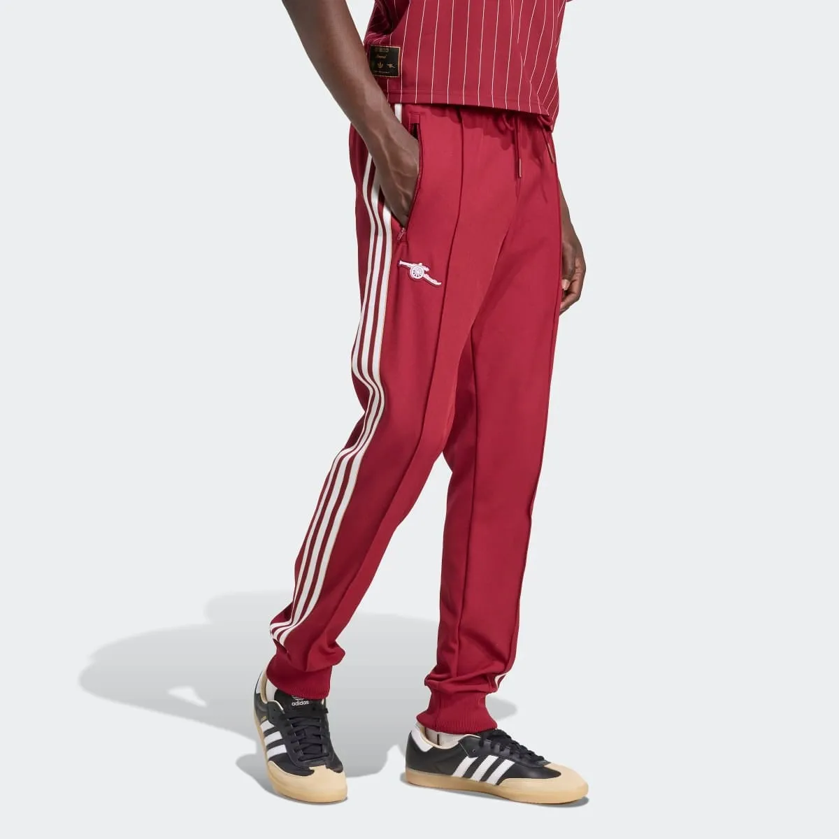 Мужские штаны Arsenal FC 2025-2026 Terrace Icons Originals adidas, бордовый
Мужские штаны Arsenal FC 2025-2026 Terrace Icons Originals adidas, бордовый