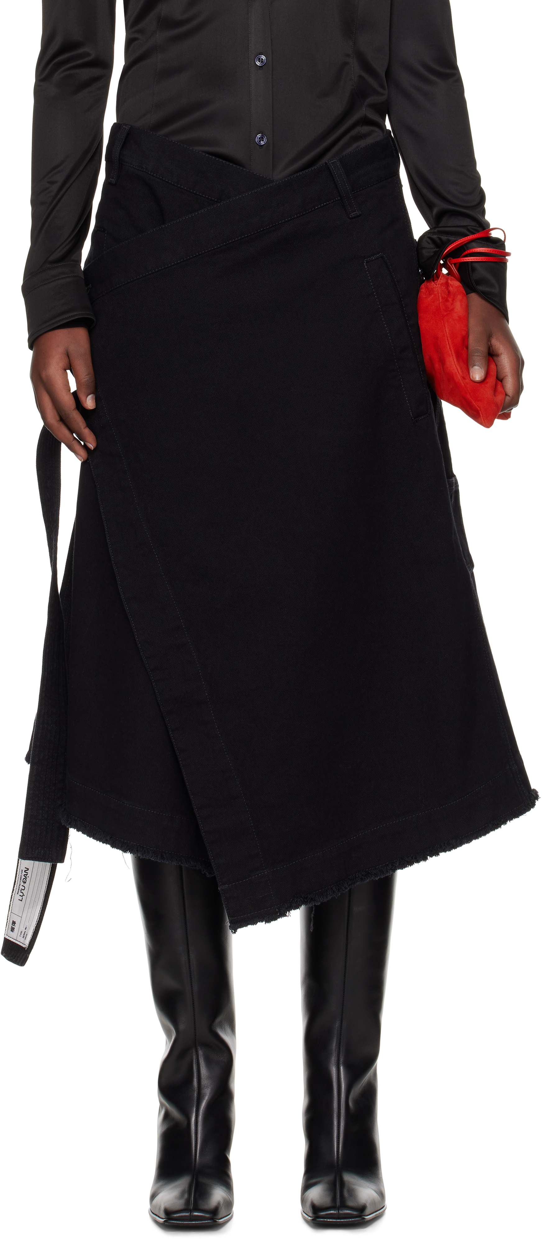 Черная джинсовая юбка-фартук миди LU'U DAN
Черная джинсовая юбка-фартук миди LU'U DAN