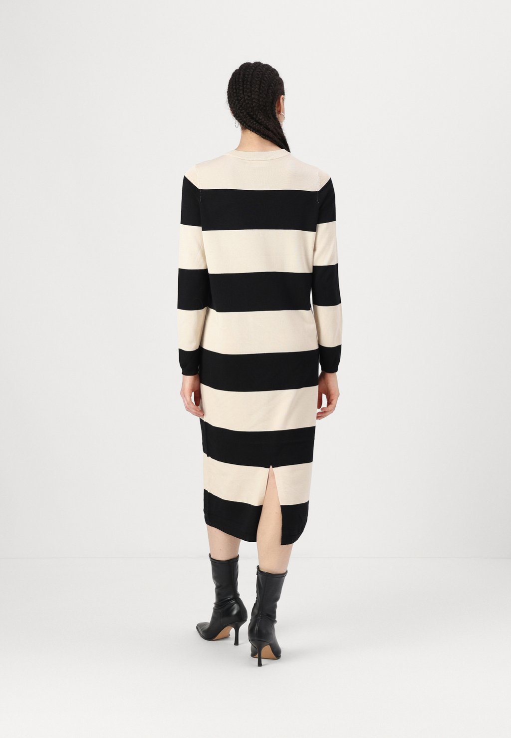 Платье макси VIAMANDA LONG DRESS VILA, бежевый
Платье макси VIAMANDA LONG DRESS VILA, бежевый