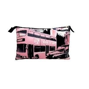 Большая красочная косметичка на молнии W7
Большая красочная косметичка на молнии W7