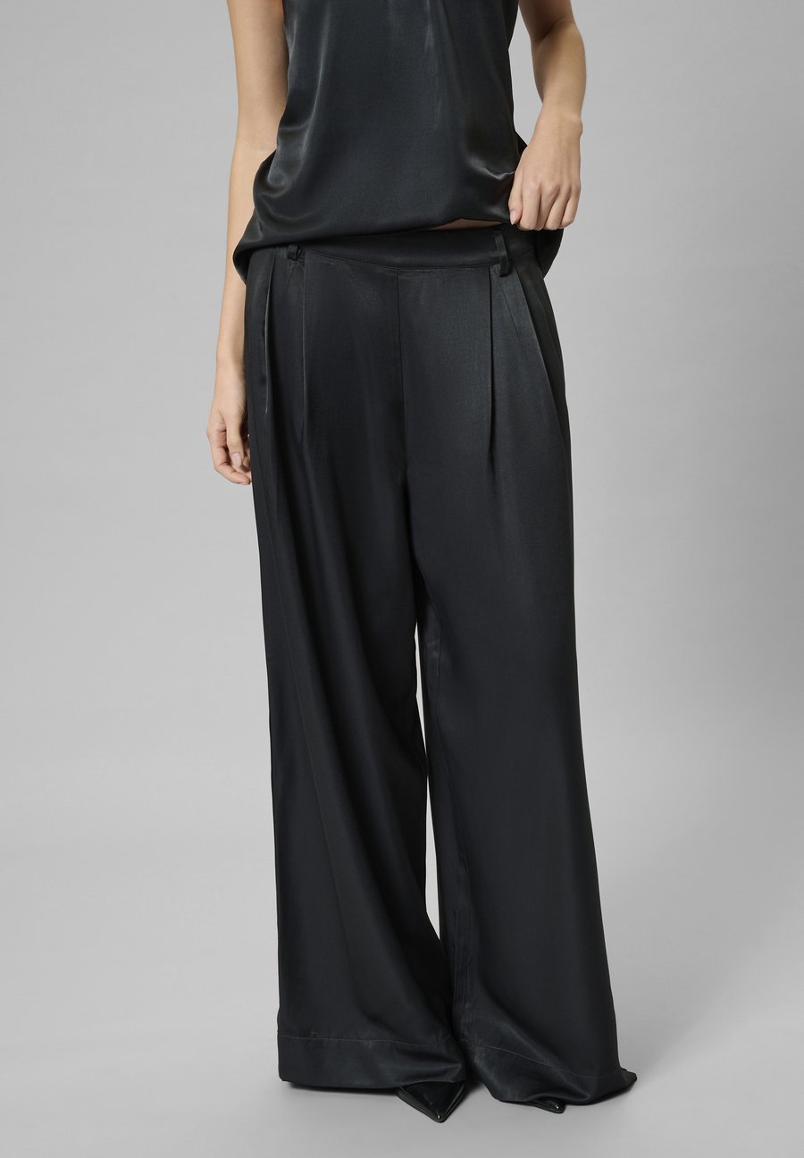 Брюки My Essential Wardrobe MWESTELLE WIDE, Asphalt/Dark Grey
Брюки My Essential Wardrobe MWESTELLE WIDE, Asphalt/Dark Grey