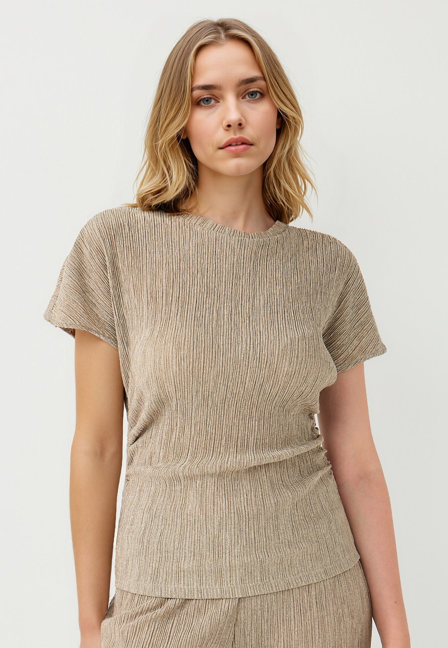 Футболка Jimmy Key CREW NECK , Beige
Футболка Jimmy Key CREW NECK , Beige