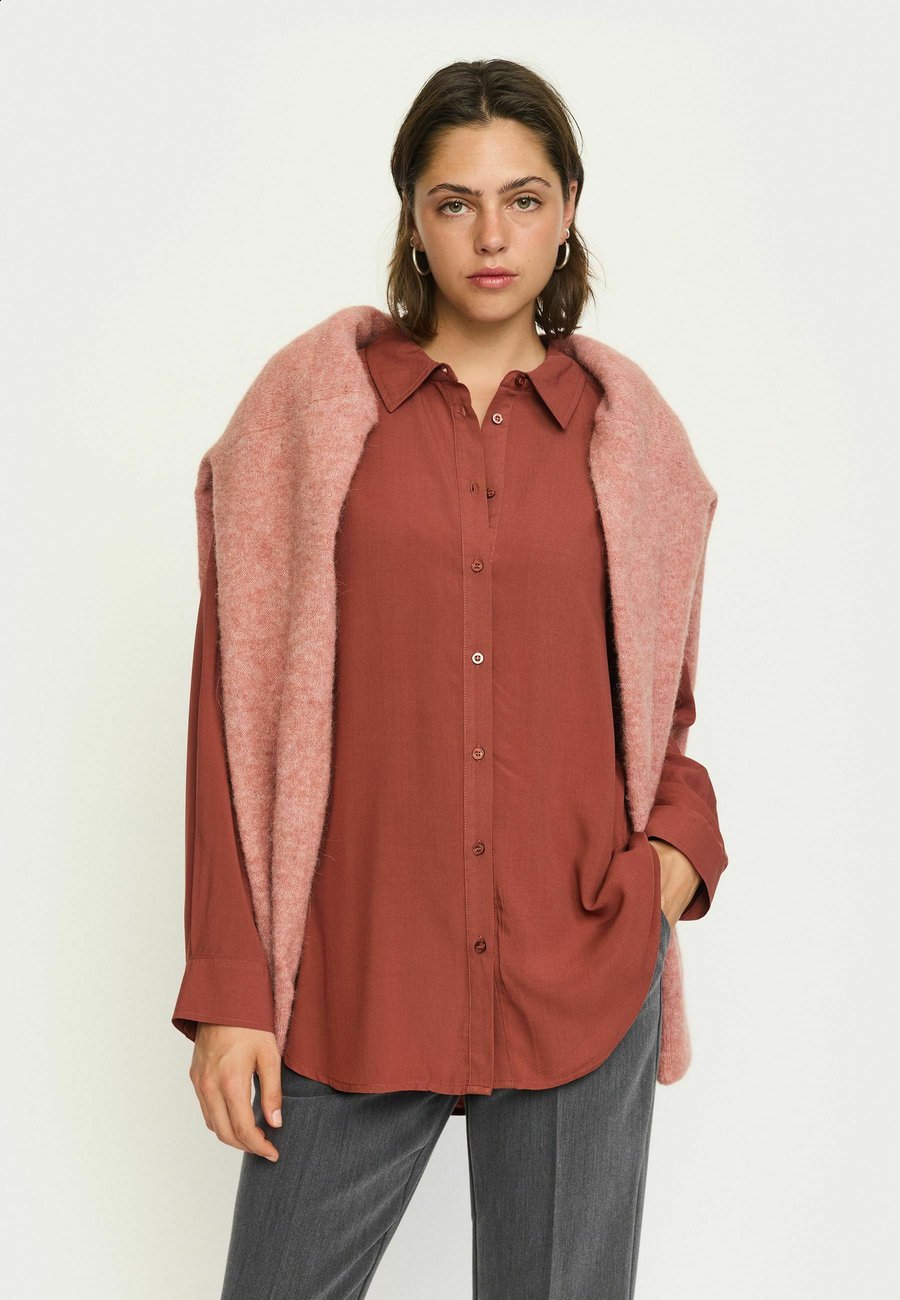 Блуза Soft Rebels Button-down blouse, Henna/Brown
Блуза Soft Rebels Button-down blouse, Henna/Brown