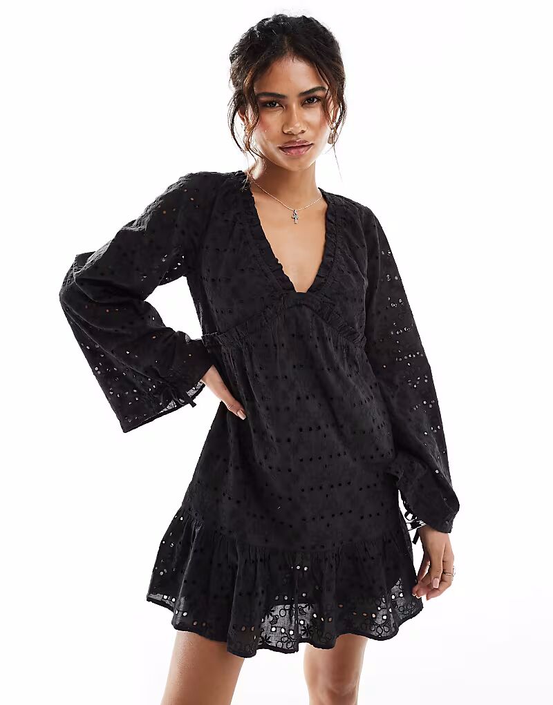 Восстановленное винтажное мини-платье в стиле вестерн с вышивкой, черное Reclaimed Vintage
Восстановленное винтажное мини-платье в стиле вестерн с вышивкой, черное Reclaimed Vintage