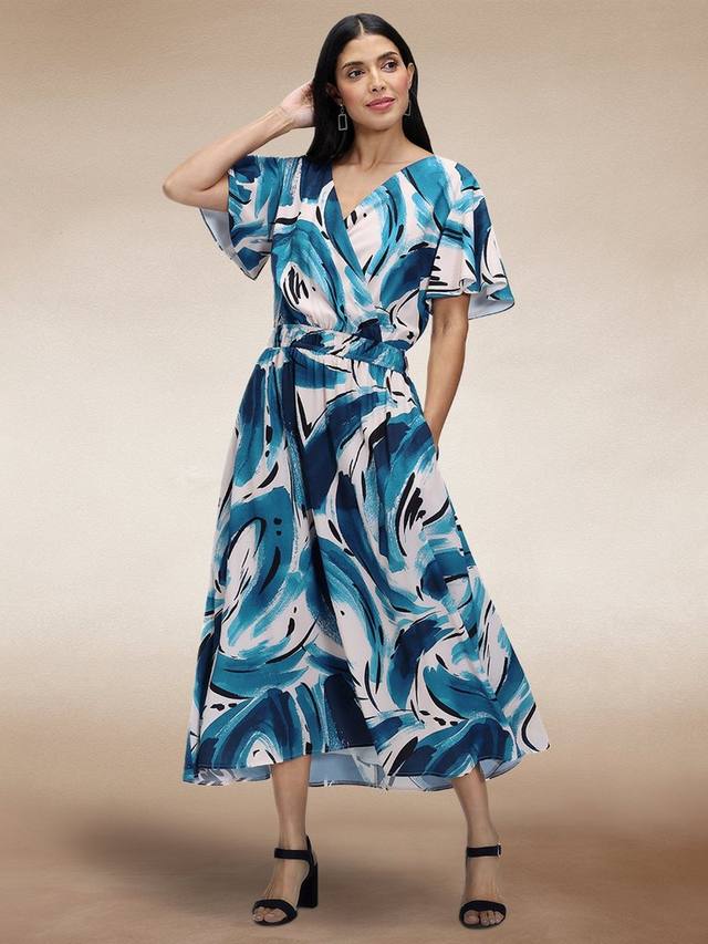 Шифоновое расклешенное платье миди HotSquash, цвет Blue/Cream
Шифоновое расклешенное платье миди HotSquash, цвет Blue/Cream