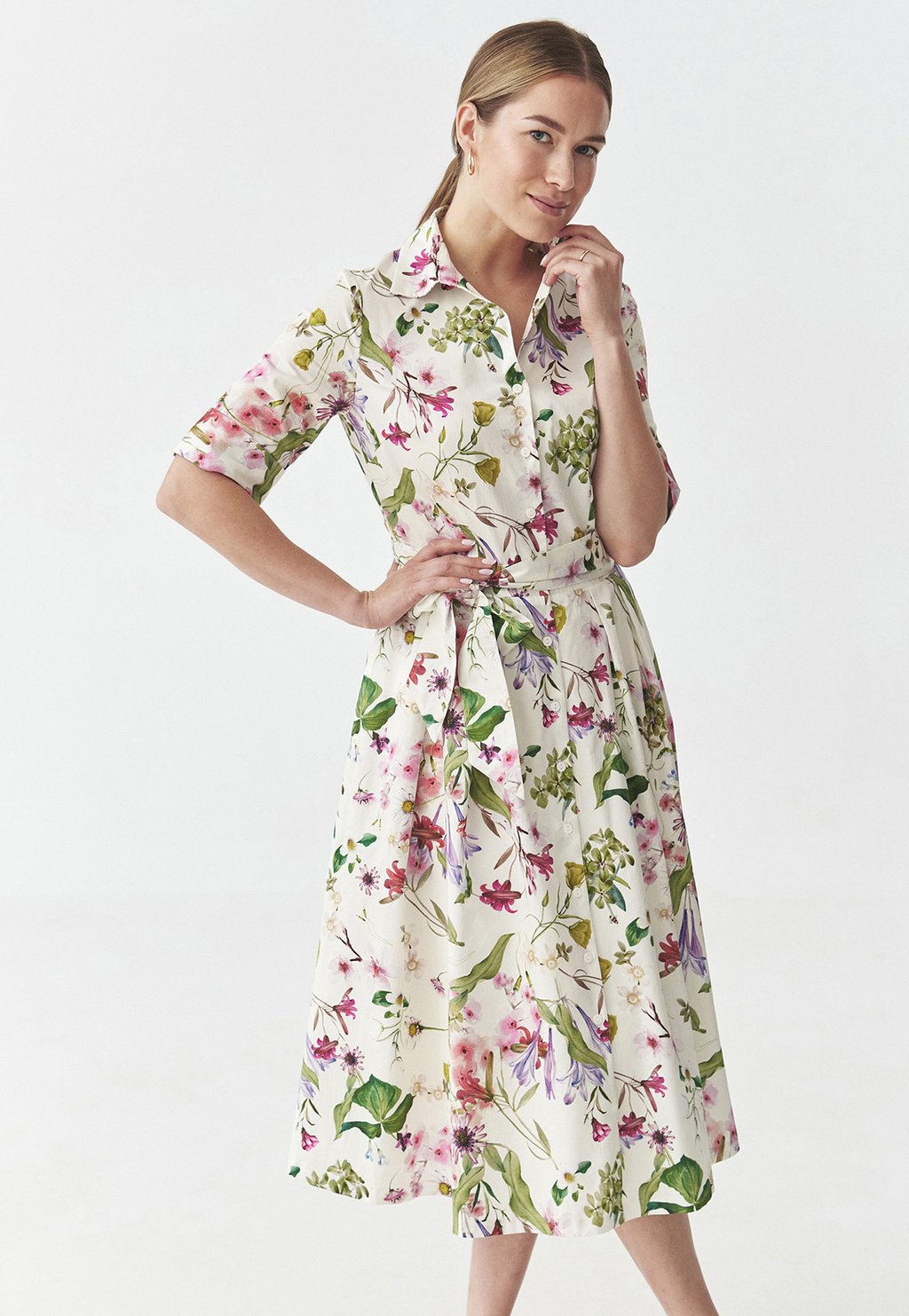 Платье-рубашка NIKI TATUUM, бежевый
Платье-рубашка NIKI TATUUM, бежевый