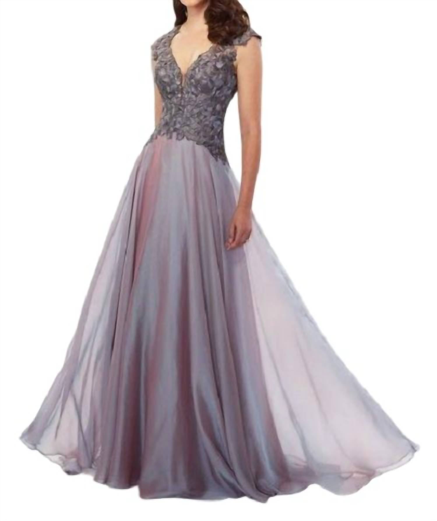 Платье Cameron Blake двухцветное в оттенке Blue Haze Montage by Mon Cheri
Платье Cameron Blake двухцветное в оттенке Blue Haze Montage by Mon Cheri