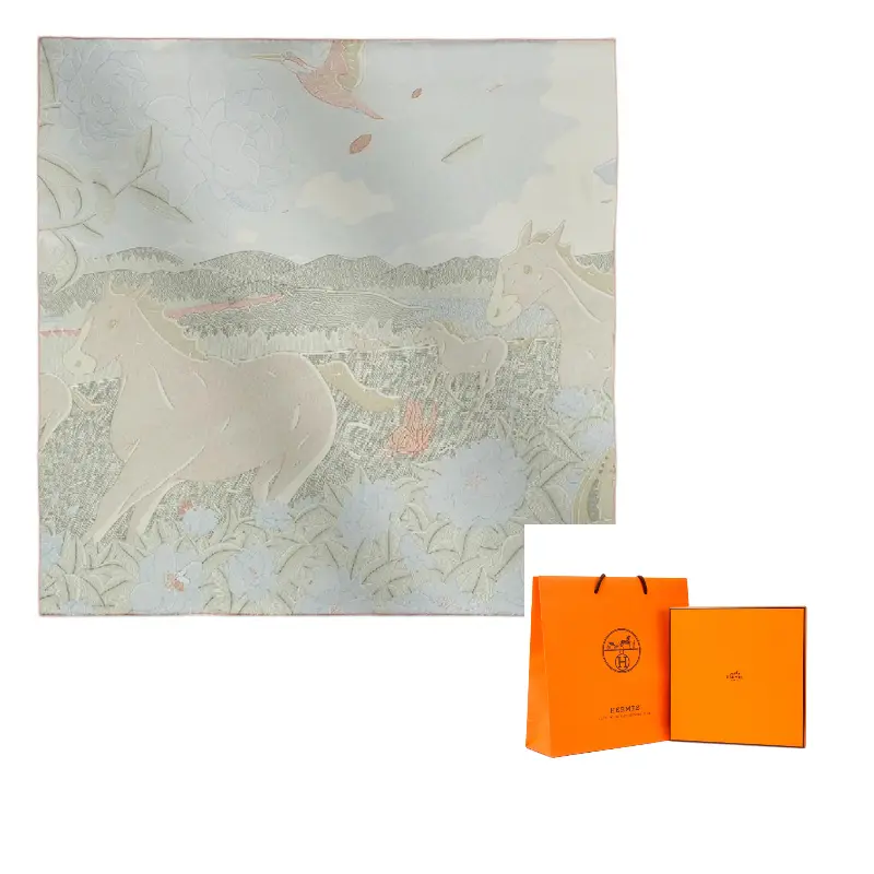 HERMES Шёлковый шарф женский серый, Gray
HERMES Шёлковый шарф женский серый, Gray