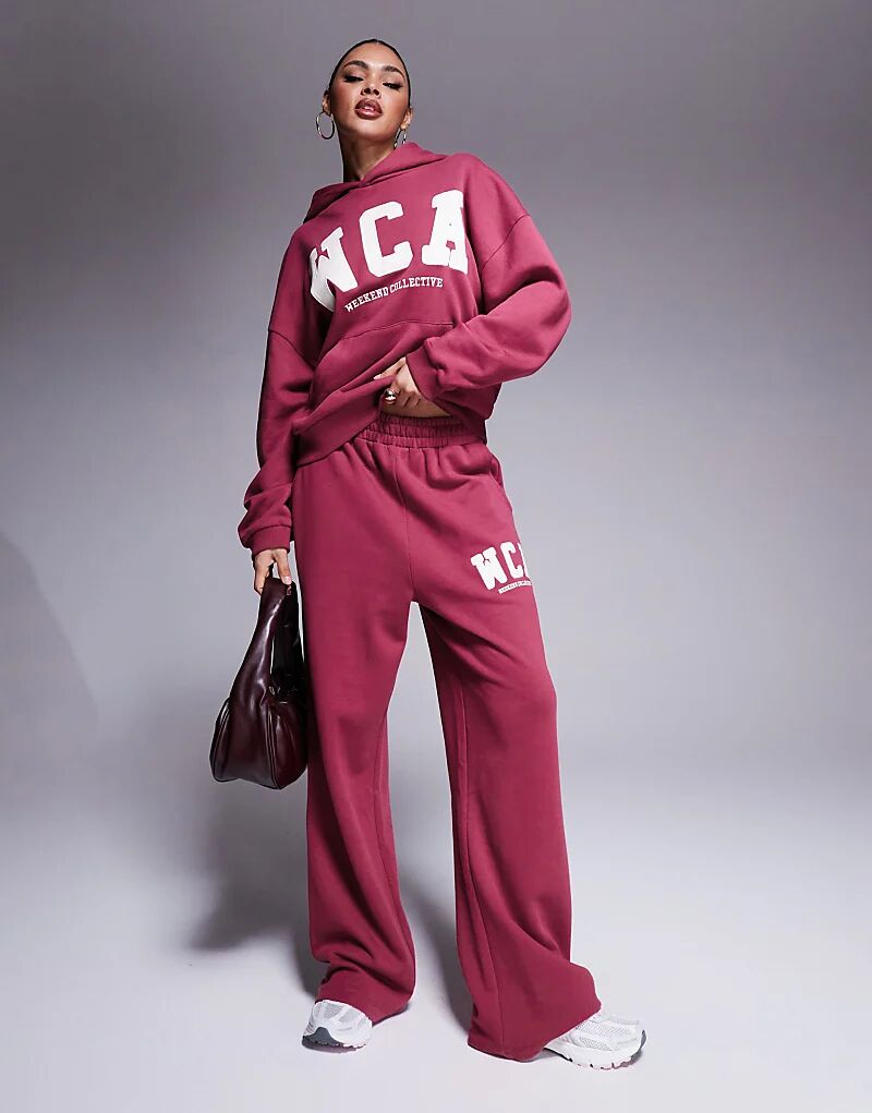Спортивный комбинезон Weekend Collective свободного кроя с логотипом университета в сливовом цвете Asos Weekend Collective
Спортивный комбинезон Weekend Collective свободного кроя с логотипом университета в сливовом цвете Asos Weekend Collective