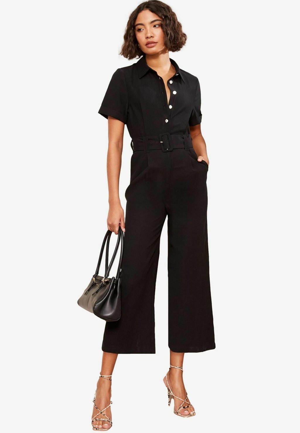 Комбинезон REGULAR FIT SHORT SLEEVE UTILITY TAILORED Friends Like These, черный 
Комбинезон REGULAR FIT SHORT SLEEVE UTILITY TAILORED Friends Like These, черный