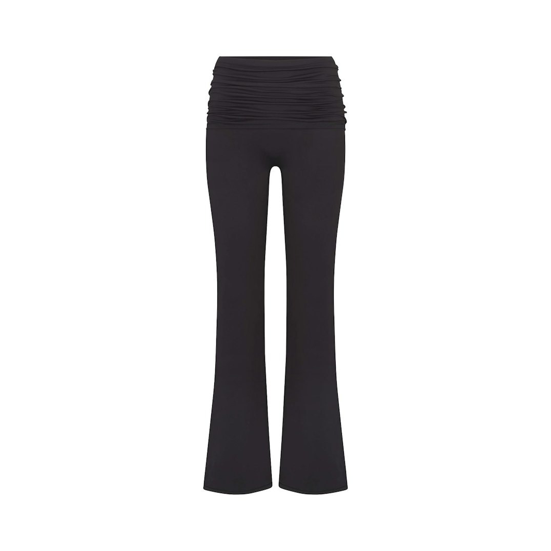 Леггинсы Nike x SKIMS Matte Foldover Slim Flare, черный
Леггинсы Nike x SKIMS Matte Foldover Slim Flare, черный