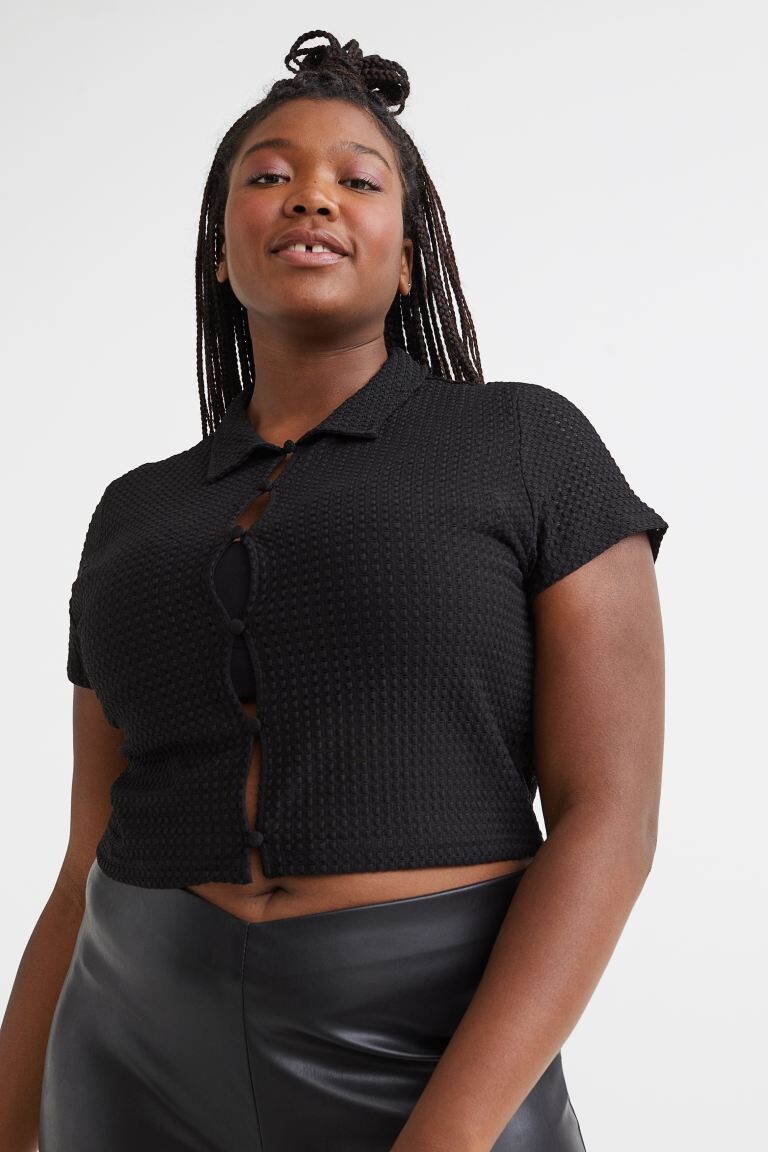 H&M+ Топ с воротником, черный
H&M+ Топ с воротником, черный